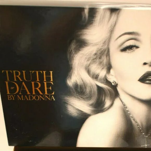 Truth or Dare by Madonna for Women Shower Gel 2.5 oz. - Picture 3 of 5